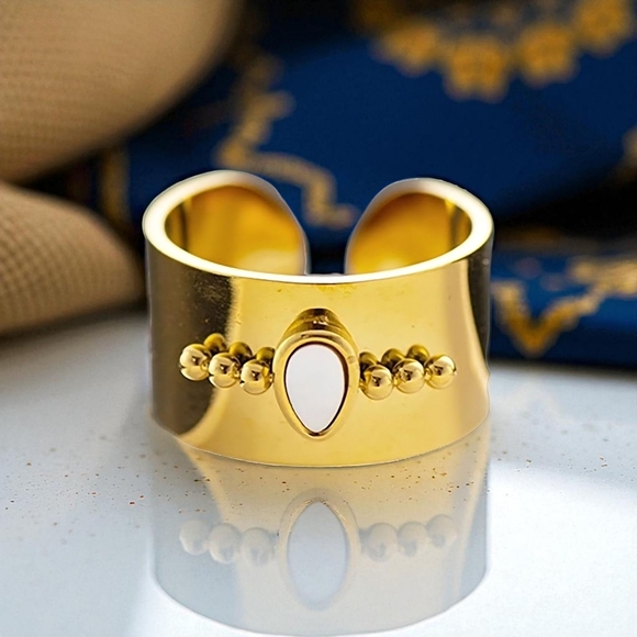 🆕️18K Gold Plated Stainless Steel Adjustable Ring w/ Natural Shell Inlay ✨️ 🌿 - Picture 13 of 16